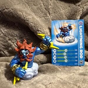 Skylanders Giants: 
Lightning Rod